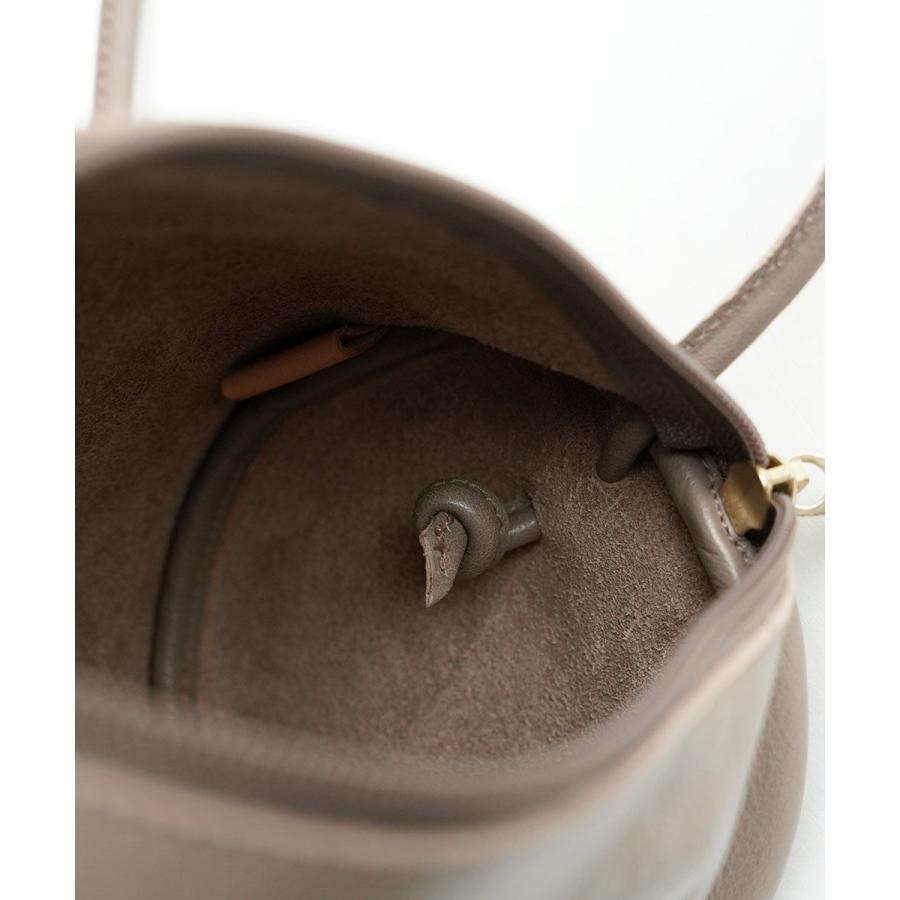 IL BISONTE（イルビゾンテ） クロスボディバッグ ショルダーバッグ