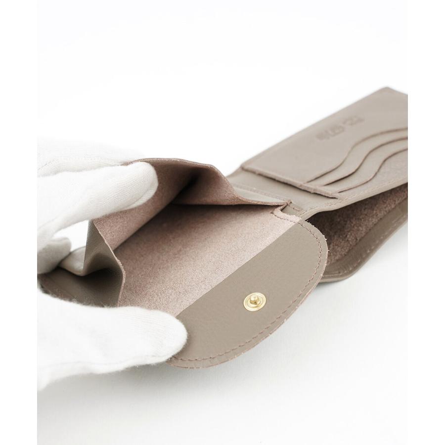 IL BISONTE（イルビゾンテ） スターエンボスレザー 二つ折り財布 IL