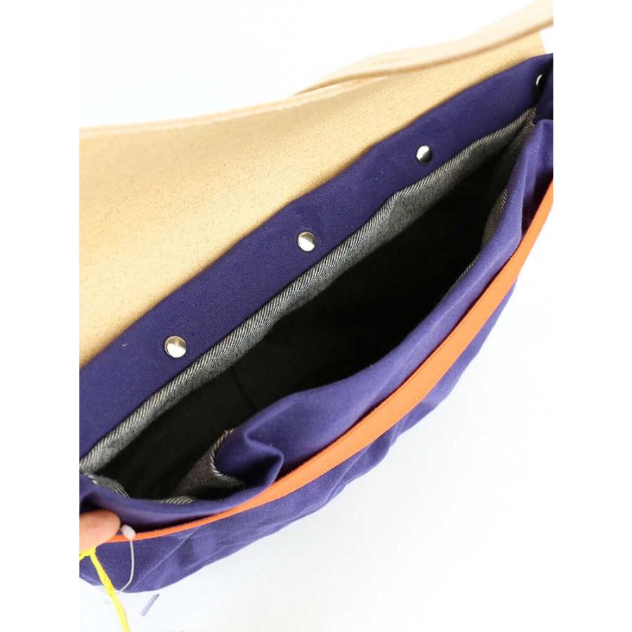 ST LEONARDS(セントレオナルド)コットンキャンバス レザーフラップ