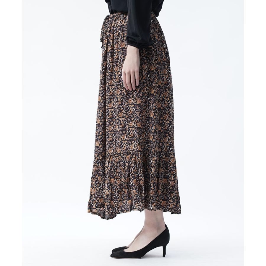 ROBE de PEAU（ローブデポー） ラッフルスカート フレアスカート 花柄