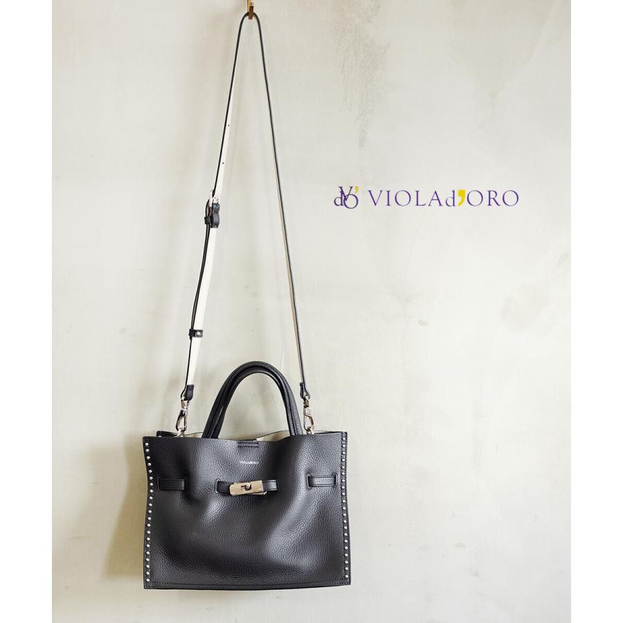 VIOLAd'ORO（ヴィオラドーロ） スタッズ付きWフェイスレザートート