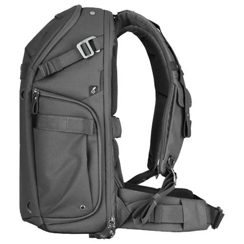 VEO カメラバック VANGUARD METRO B30L BK [ヴィオ メトロシリーズ