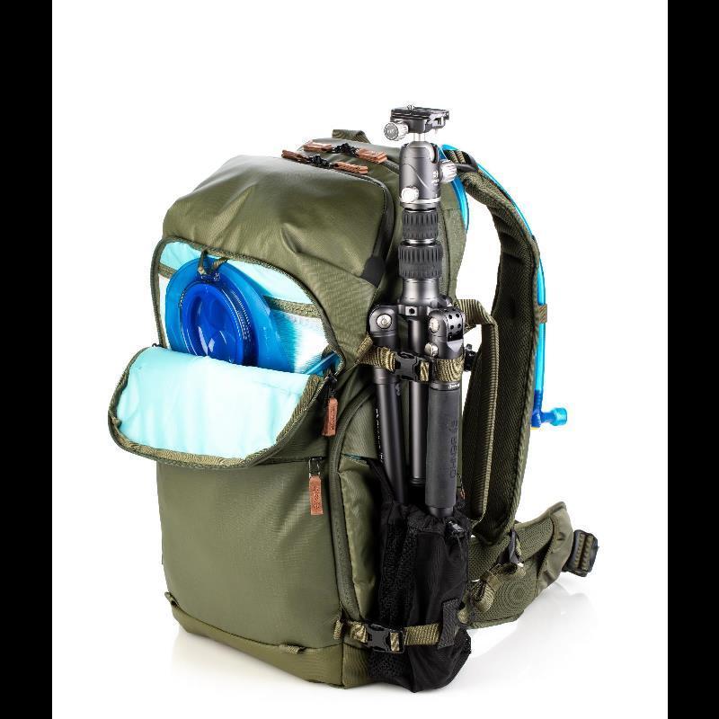 カメラバッグ カメラリュック 撮影 カメラ  一眼レフ Shimoda Explore V2 30 スターターキット アーミーグリーン 520-157の画像