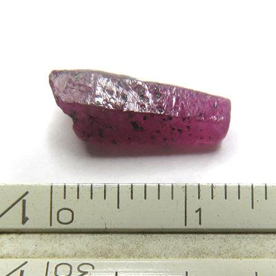 ルビー 原石 ギニア産 パワーストーン ルース 結晶 天然石 7月 ルビー 原石 ギニア産 パワーストーン ルース 結晶 天然石 7月