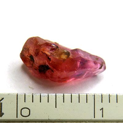 爆買 ピンクサファイア 原石 パワーストーン ルース 天然石 9月 誕生石