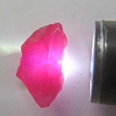 サファイア 原石 パパラチアサファイア 4.9ct マダガスカル産