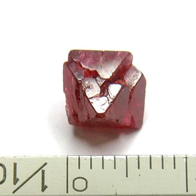 スピネル 結晶 原石 レッドスピネル 3.0ct パワーストーン ルース 