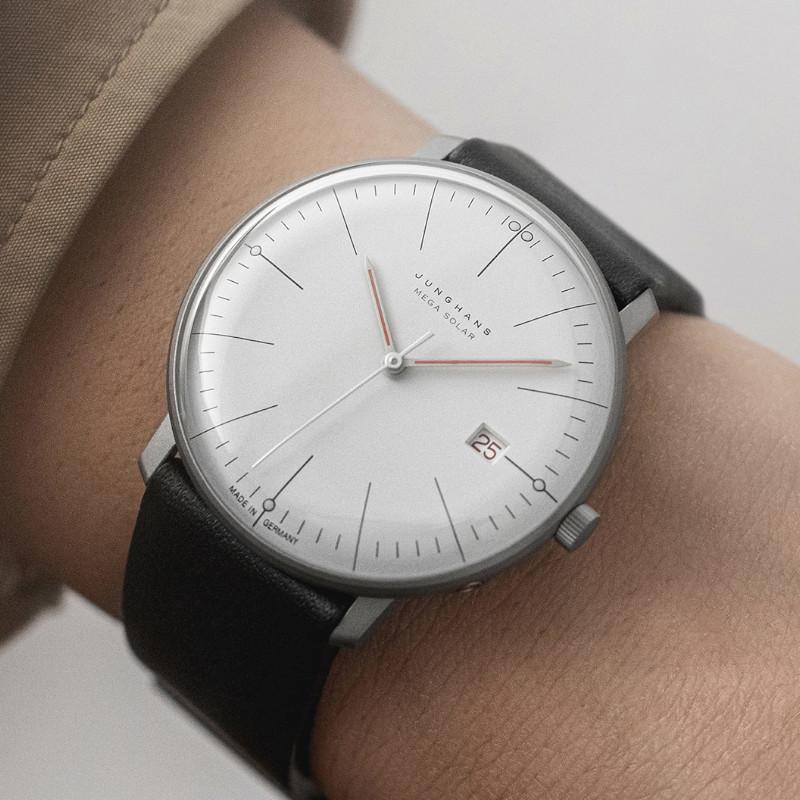 Junghans ユンハンス マックスビル メガソーラー 59 2326 02 電波時計 