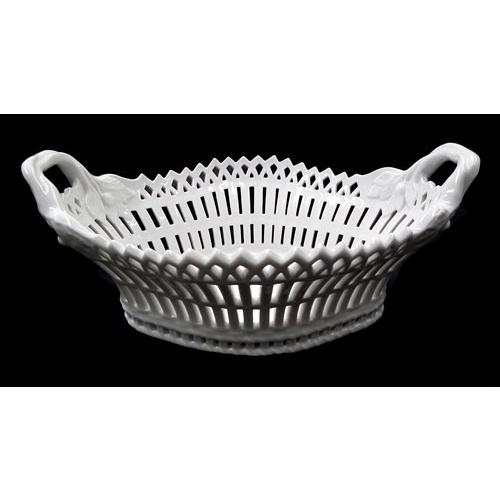 SALE KPMベルリン在庫限り特価【白磁バスケット 絵付け用にも】新品