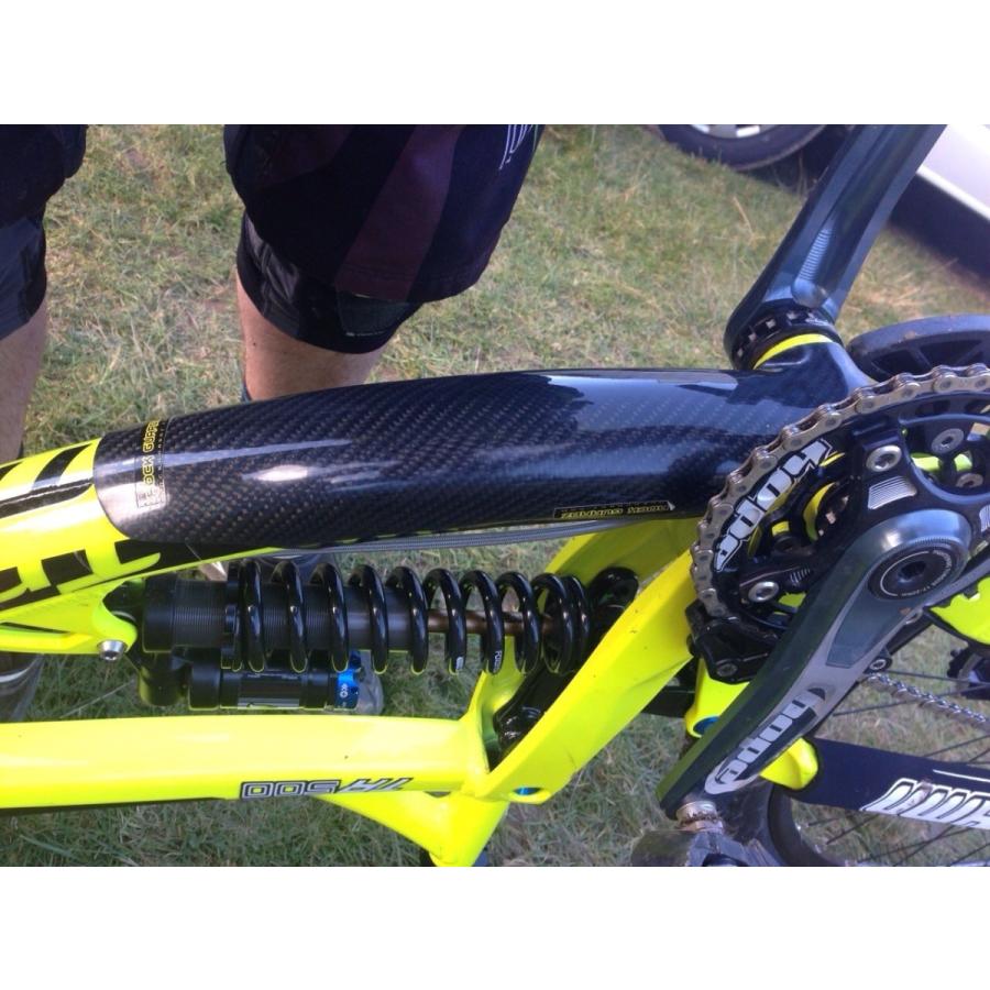 ROCKGUARDZ カーボンファイバー フレームプロテクター MTB ROCKGUARDZ カーボンファイバー フレームプロテクター MTB