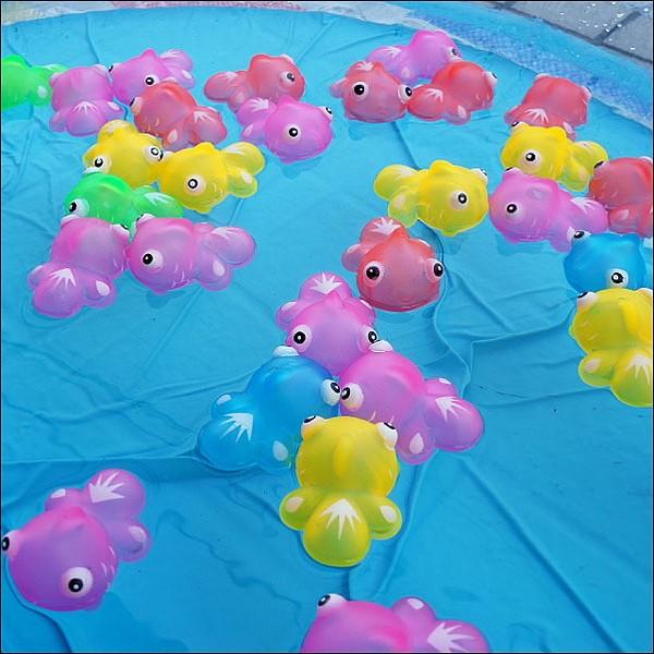 水に浮くすくい用おもちゃ うきうき金魚 大 約5 5cm 50個 動画有 No 4002 販促イベント屋 通販 Yahoo ショッピング