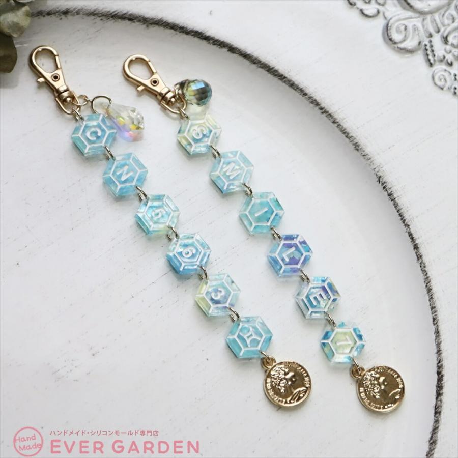 六角形 アルファベット シリコンモールド 穴あき 2枚セット レジン アクセサリー パーツ ネックレス イヤリング ピアス キーホルダー シリコン モ |  | 08