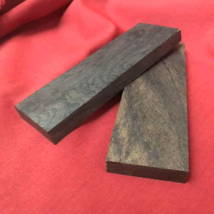 2ピース 材木 黒檀 エボニー 銘木 DIY ハンドメイド 素材 木材 端材 楽器用 ナイフハンドル ダークカラー 木目 : エバーグリーン ...