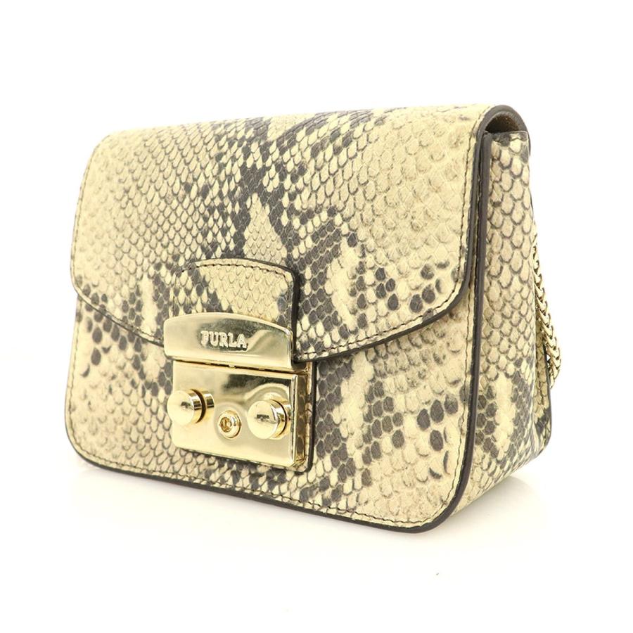 あ　美品　フルラ　編み込み　チェーンショルダー パーティーバッグ FURLA（フルラ） クラッチバッグ パーティーバッグ 1927 ミニクロス