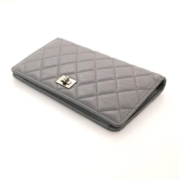 シャネル CHANEL グレー ラムスキン 2.55 マトラッセ 二つ折財布 シャネル CHANEL グレー ラムスキン 2.55 マトラッセ 二つ折財布
