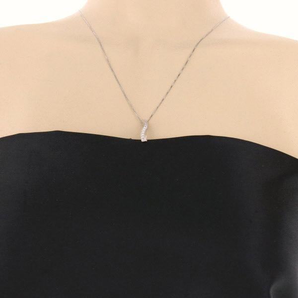 Pt950 プラチナ ネックレス ダイヤモンド0.30ct バー ウェーブ ねじり 