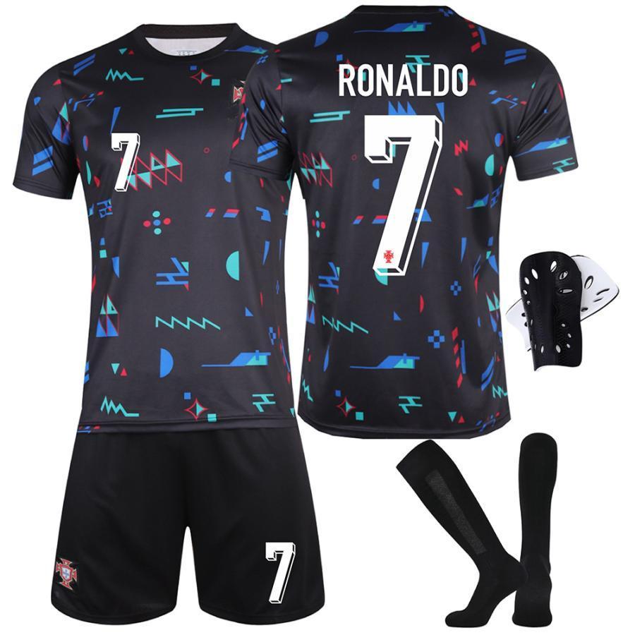クリスティアーノ・ロナウド サッカージャージ 4点セット 番号 個人名カスタマイズOK」クリスティアーノ・ロナウド ユニフォーム