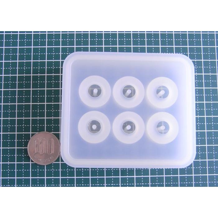 シリコンモールド 球体16mm（穴開き） アクセサリーパーツ 素材
