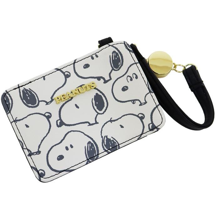 Snoopy スヌーピー パスケース 定期入れ カードケース リール付き フェイス ネコポス対応 全国送料無料 Pass Sn Cr Exas エクサス カジュアル服飾雑貨 通販 Yahoo ショッピング