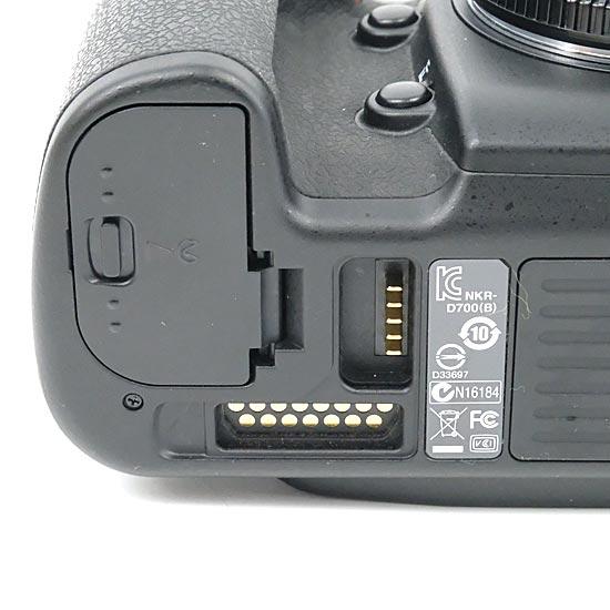 D700 【中古】Nikon ボディ 1210万画素 接点カバーなし [管理 