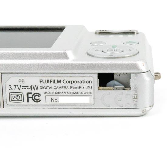 FinePix Jシリーズ 【中古】FUJIFILM デジカメ J10 シルバー 815万画素
