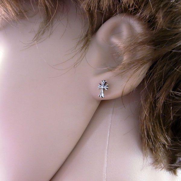 CHROME HEARTS クロムハーツ ピアス CHクロス ファット CHROME HEARTS クロムハーツ ピアス CHクロス ファット