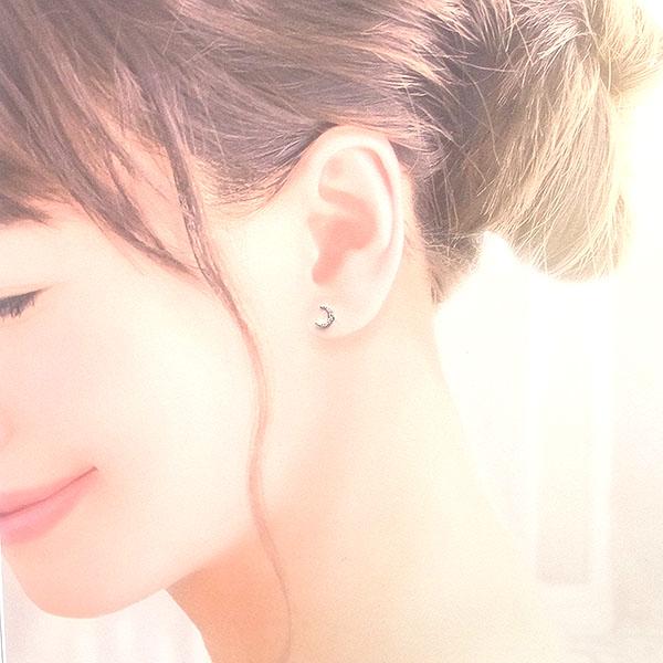 原品限り ダイヤモンド ピアス 星と月 スタッド K18WG 0.06ct 