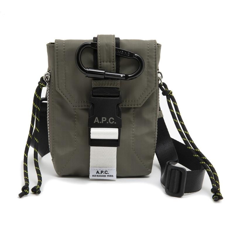 A.P.C. アーペーセー バッグ APC TRECK CROSSBODY POUCH A.P.C. アーペーセー バッグ APC TRECK CROSSBODY POUCH