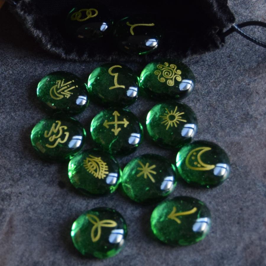 魔女 ルーン 占い 道具 グッズ 日本語解説書付き : Exciting Wizard