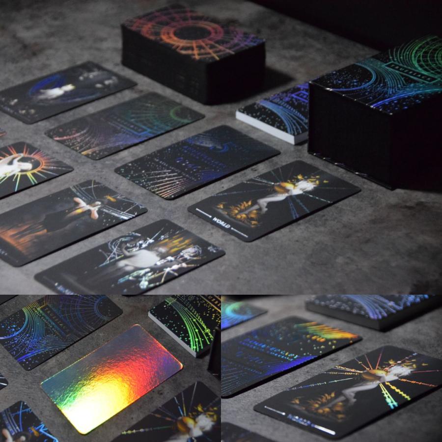 タロットカード 美しい 占い ボックス True Black Tarot トゥルーブラック 5周年 ホログラム｜exciting-wizard｜07