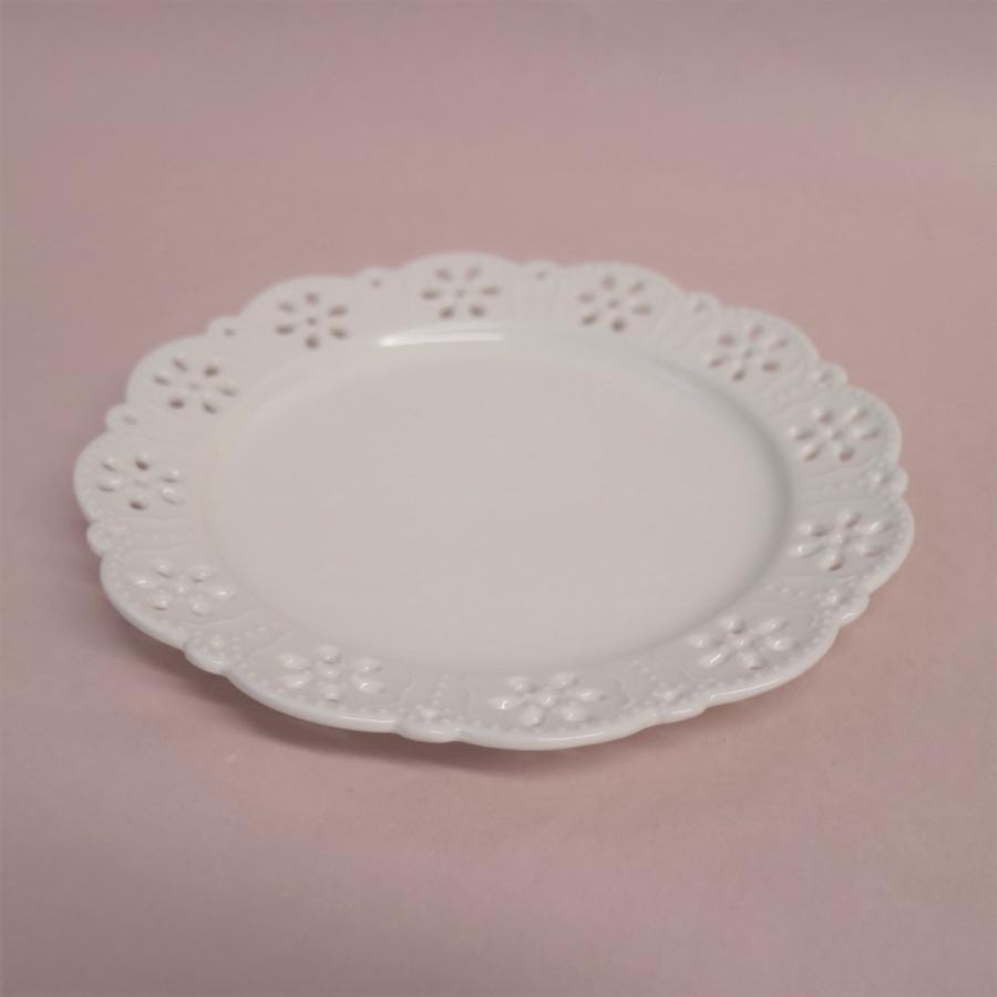 安い 透かし花柄のお皿 かわいい プレゼントに最適 薔薇雑貨sara001 当社の