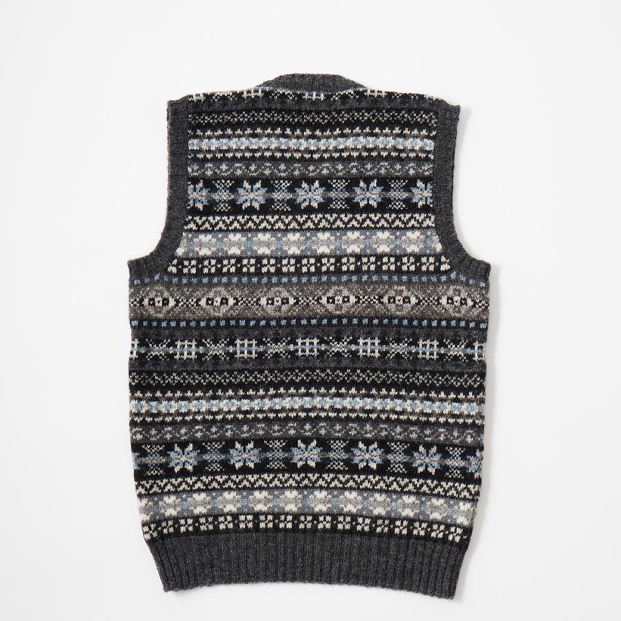 Jamieson's of Shetland JAMIESON'S ジャミーソンズ フェアアイル柄 V