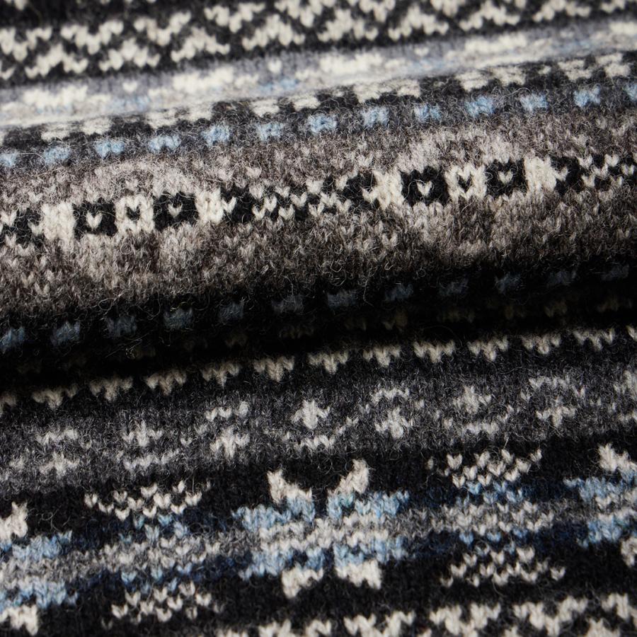 Jamieson's of Shetland JAMIESON'S ジャミーソンズ フェアアイル柄 V