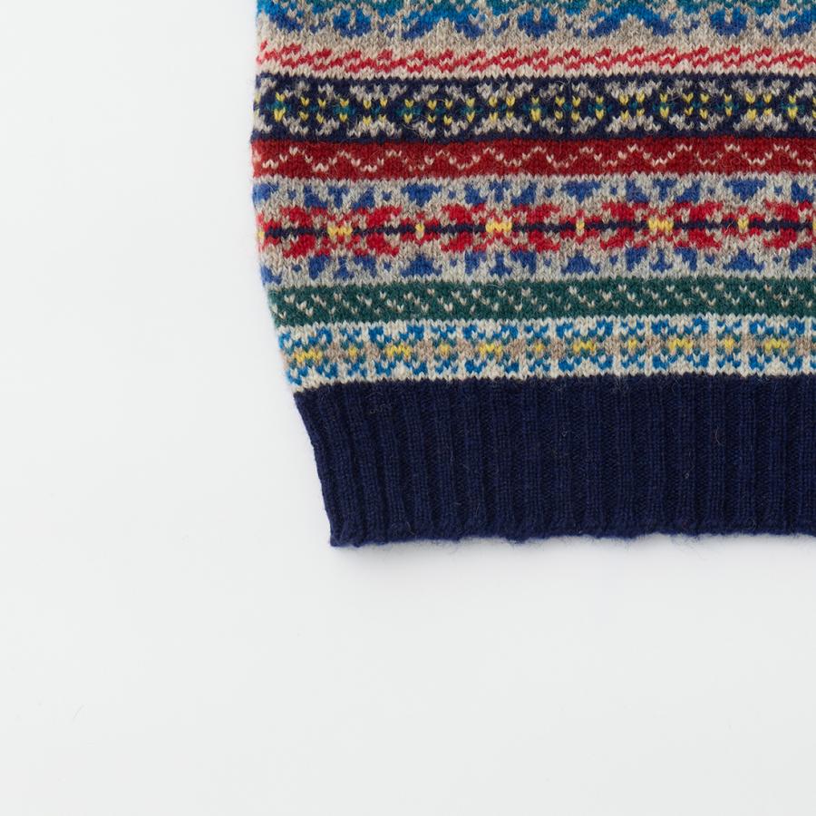 Jamieson's of Shetland JAMIESON'S ジャミーソンズ フェアアイル柄 V