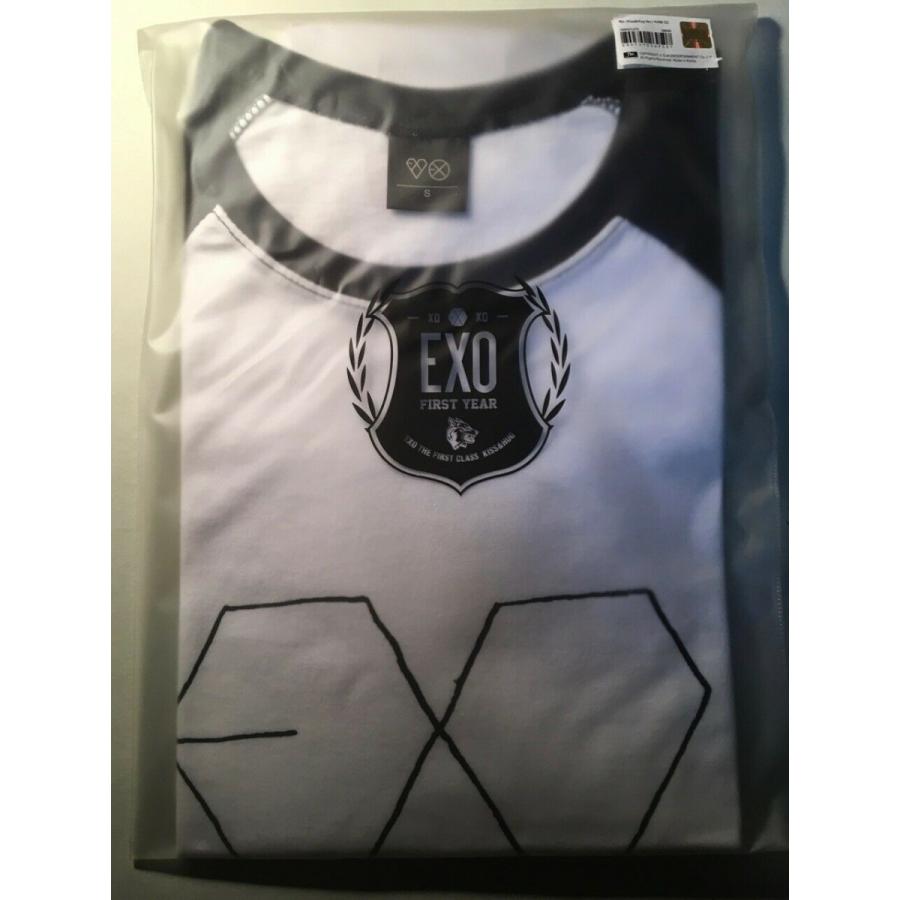 EXO - 公式 Tシャツ KIss & Hug Ver Size : S｜expressmusic