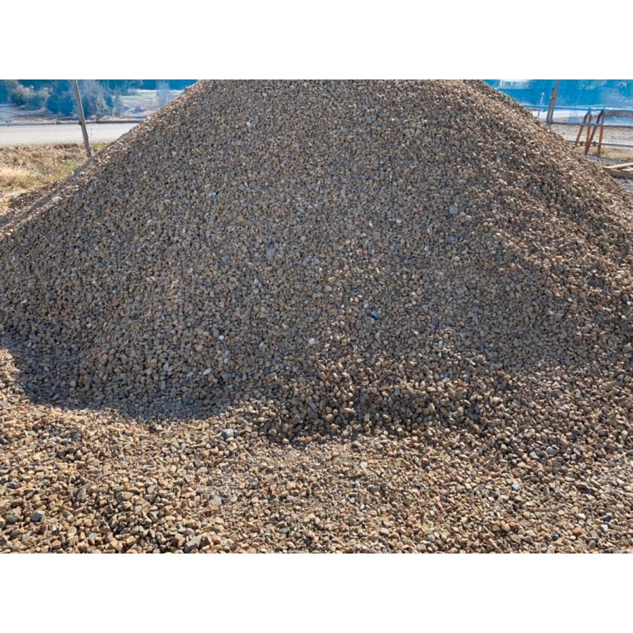 駐車場用砕石/5号砕石 茶色/（2トン車1台分）（配達地域限定販売