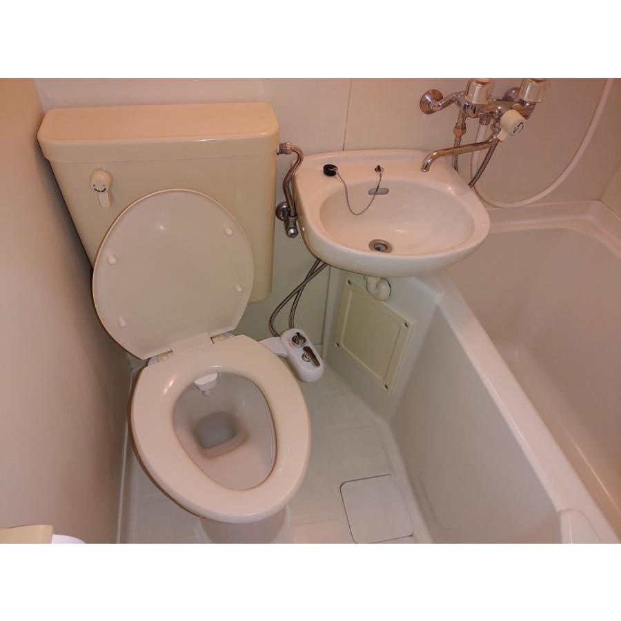 3点ユニットバス専用　無電源温水洗浄便座iS-04L (左手操作用）＋壁付シャワー水栓用分岐金具E-002C　電源不要／温水洗浄可［DIY商品］