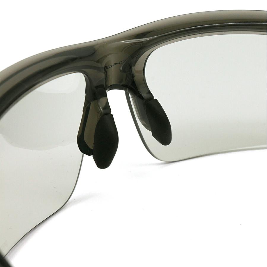 OAKLEY（オークリー） 調光 サングラス OO9400 11 68mm OAKLEY