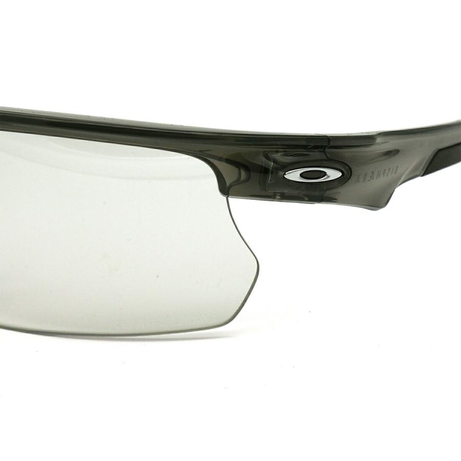 OAKLEY（オークリー） 調光 サングラス OO9400 11 68mm OAKLEY