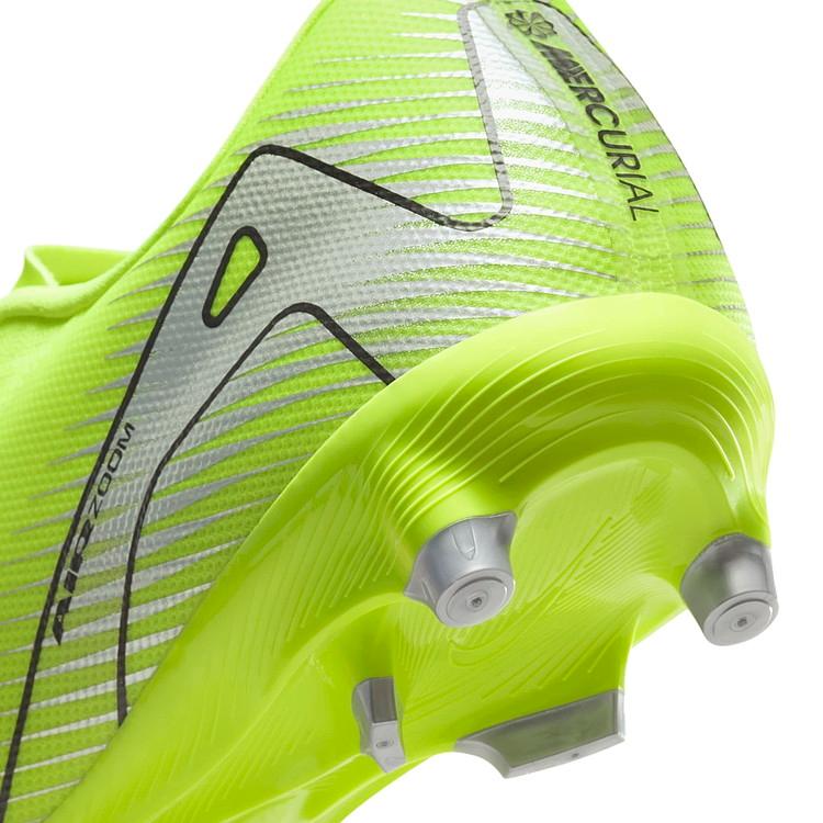 NIKE（ナイキ） ズーム ヴェイパー 16 アカデミー FG/MG FQ8374-700