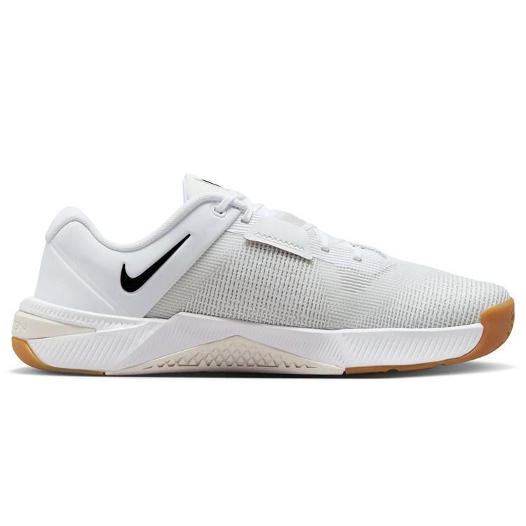 NIKE（ナイキ） メトコン 10 HJ1875-100 メンズシューズ : イーゾーン