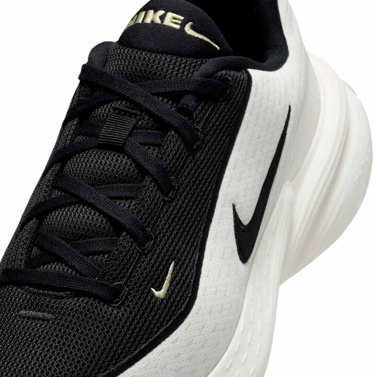 NIKE（ナイキ） アップリフト SC IB2765-100 メンズシューズ