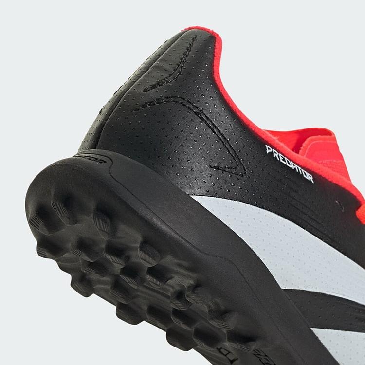 アディダスの人気モデル「プレデター」シリーズのTFトレーニング用シューズ。 adidas（アディダス） キッズ プレデター LEAGUE L TF IG5442 ジュニア