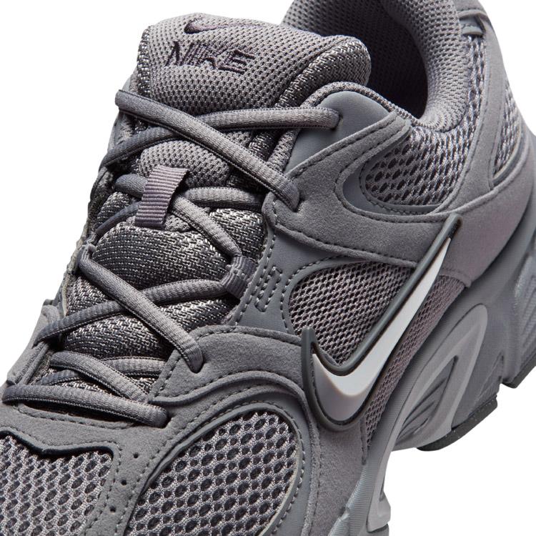 NIKE（ナイキ） V5 RNR II6292-006 メンズシューズ : イーゾーン