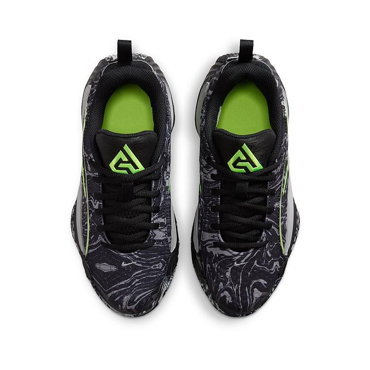 ヤニス　イモータリティ 2 27.5 箱無し NIKE（ナイキ） ヤニス イモータリティ 5 GS IM7588-002 ジュニア