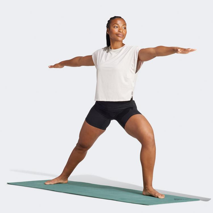 adidas（アディダス） W YOGA Tシャツ KNS52-IS2979 レディース リサイクル素材を一部使用した、フレッシュなスタイルの ...