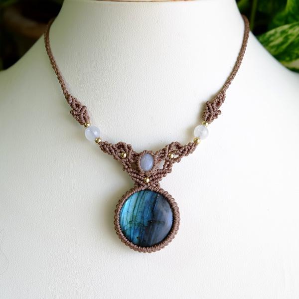 ひまごん ラブラドライト（マダガスカル産）・ムーンストーン（スリランカ