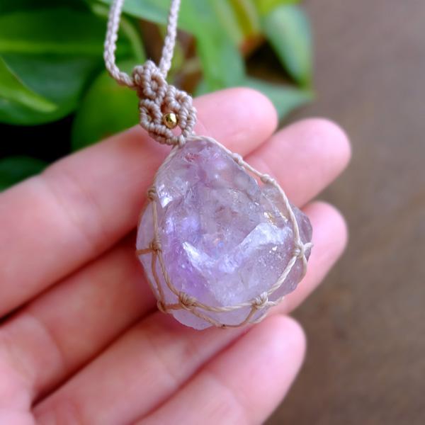 アメジスト カテドラル原石（マダガスカル産）マクラメ編みペンダントネックレス　2月誕生石　プレゼント母の日ギフト 3050　メール便送料無料 |  | 03