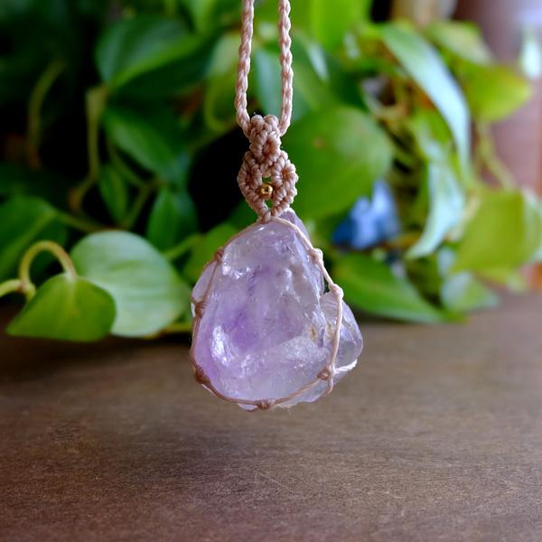 アメジスト カテドラル原石（マダガスカル産）マクラメ編みペンダントネックレス　2月誕生石　プレゼント母の日ギフト 3050　メール便送料無料 |  | 04