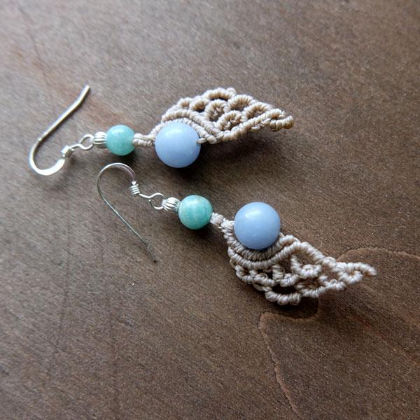 天使の羽マクラメピアス エンジェライト・ロシア産アマゾナイト